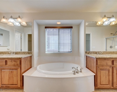 8148 Sandy Slope Court - Photo Thumbnail 24
