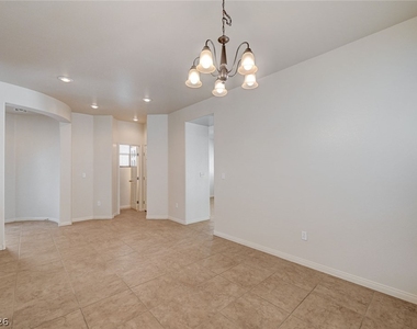 8148 Sandy Slope Court - Photo Thumbnail 4