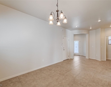 8148 Sandy Slope Court - Photo Thumbnail 5