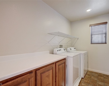 8148 Sandy Slope Court - Photo Thumbnail 36