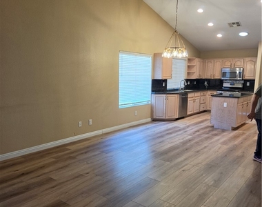 7757 Foredawn Drive - Photo Thumbnail 12