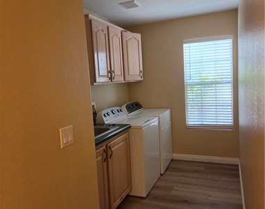 7757 Foredawn Drive - Photo Thumbnail 16