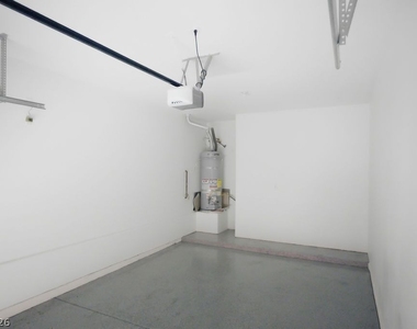 5855 Valley Drive - Photo Thumbnail 19