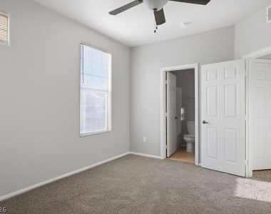 5855 Valley Drive - Photo Thumbnail 13