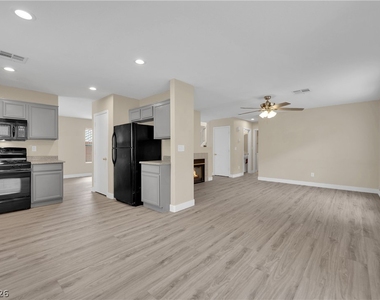 11204 Rose Reflet Place - Photo Thumbnail 8