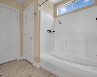 11204 Rose Reflet Place - Photo Thumbnail 16