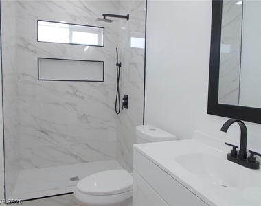 532 N 9th Street - Photo Thumbnail 10