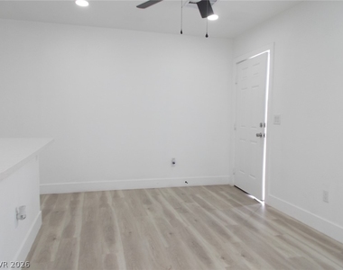532 N 9th Street - Photo Thumbnail 7