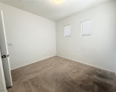 673 Taliput Palm Place - Photo Thumbnail 22