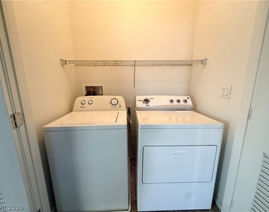 673 Taliput Palm Place - Photo Thumbnail 17