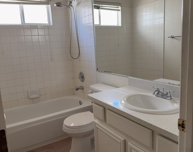 208 Mazatlan Street - Photo Thumbnail 10