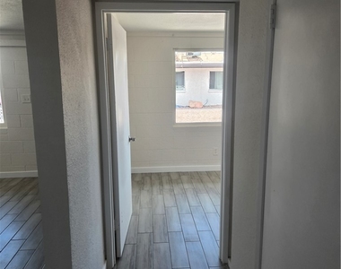 2107 Statz Street - Photo Thumbnail 10