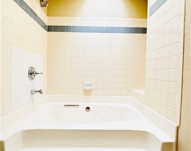 2977 Juniper Hills Boulevard - Photo Thumbnail 27