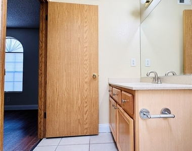2977 Juniper Hills Boulevard - Photo Thumbnail 26