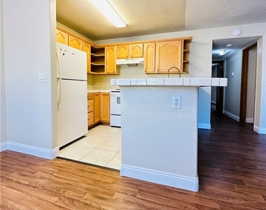 2977 Juniper Hills Boulevard - Photo Thumbnail 11