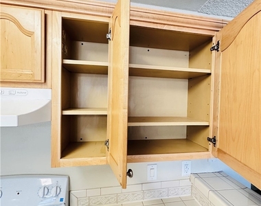2977 Juniper Hills Boulevard - Photo Thumbnail 18