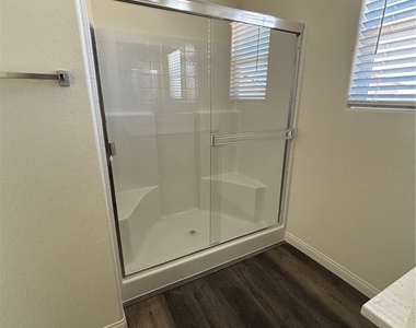 1405 Gable Falls Place - Photo Thumbnail 15
