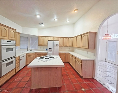 2060 River Plate Drive - Photo Thumbnail 16