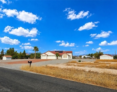 2060 River Plate Drive - Photo Thumbnail 4