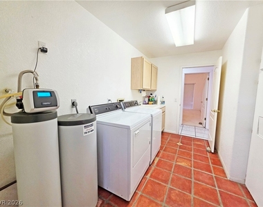 2060 River Plate Drive - Photo Thumbnail 25