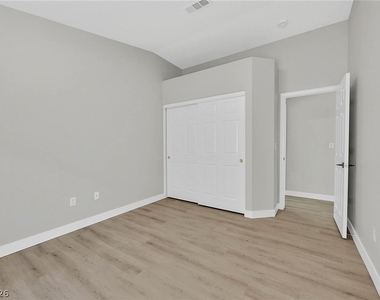 9413 Mountainair Avenue - Photo Thumbnail 17