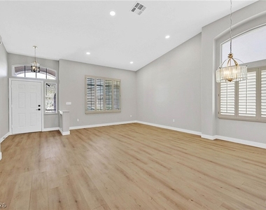 9413 Mountainair Avenue - Photo Thumbnail 1