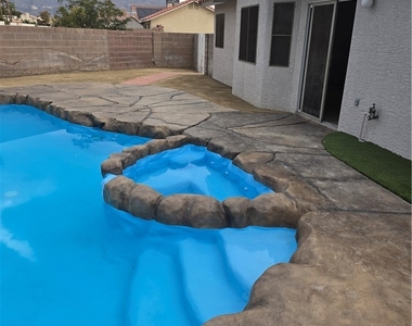 5843 Berry Hill - Photo Thumbnail 20