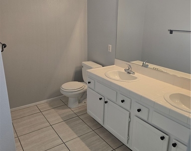 5843 Berry Hill - Photo Thumbnail 42