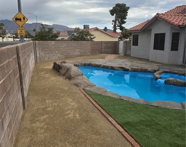 5843 Berry Hill - Photo Thumbnail 18
