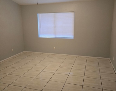 5843 Berry Hill - Photo Thumbnail 40