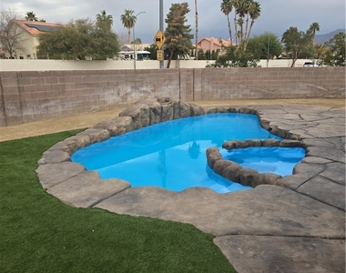 5843 Berry Hill - Photo Thumbnail 22