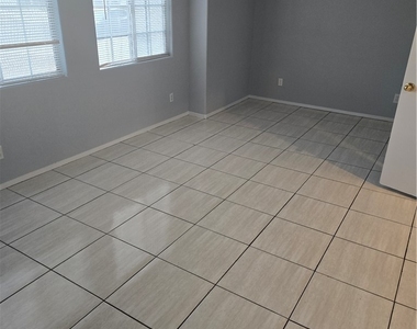 5843 Berry Hill - Photo Thumbnail 50