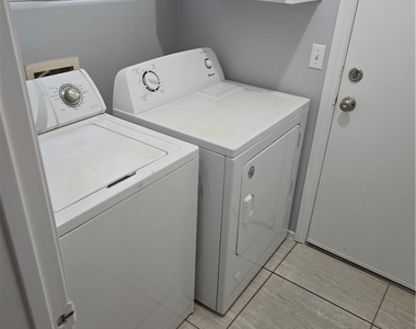 5843 Berry Hill - Photo Thumbnail 45