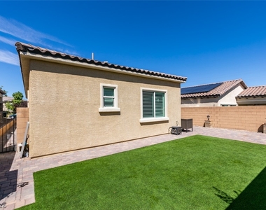 10743 Skye Lily Avenue - Photo Thumbnail 35