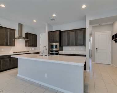 10743 Skye Lily Avenue - Photo Thumbnail 16