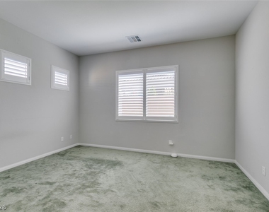 10743 Skye Lily Avenue - Photo Thumbnail 26