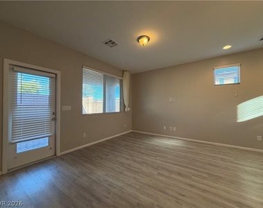 7753 Eastham Bay Avenue - Photo Thumbnail 5