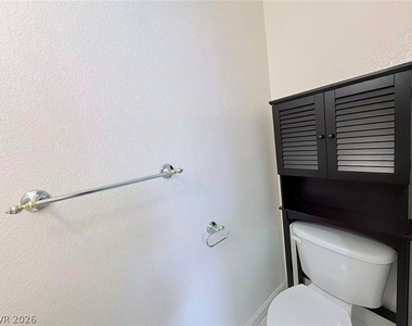 10662 Foggy Glen Avenue - Photo Thumbnail 8