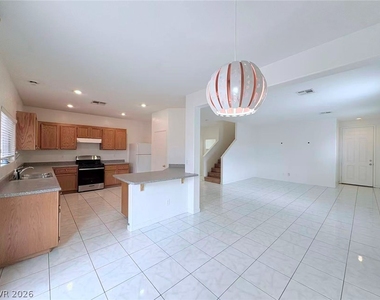 10662 Foggy Glen Avenue - Photo Thumbnail 2