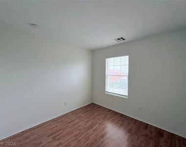 10662 Foggy Glen Avenue - Photo Thumbnail 16