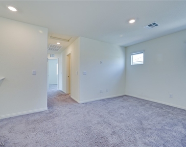 7597 Moore Creek Lane - Photo Thumbnail 34