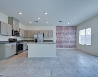 7597 Moore Creek Lane - Photo Thumbnail 12