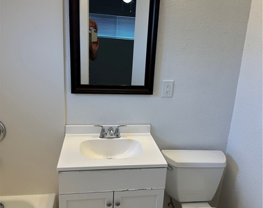 2520 Salt Lake Street - Photo Thumbnail 15