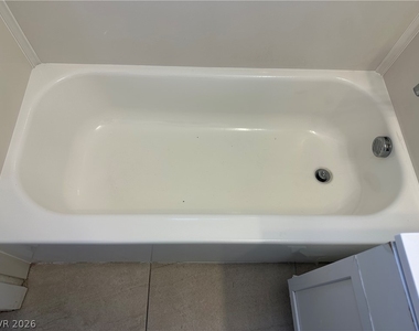 2520 Salt Lake Street - Photo Thumbnail 14