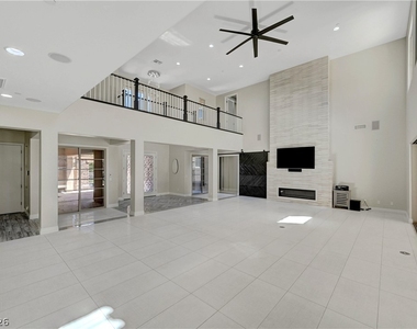 89 Olympia Chase Drive - Photo Thumbnail 5