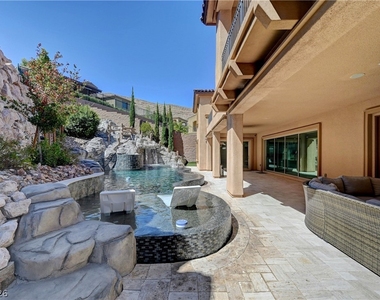 89 Olympia Chase Drive - Photo Thumbnail 48
