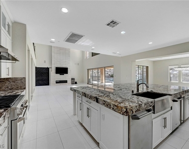 89 Olympia Chase Drive - Photo Thumbnail 10