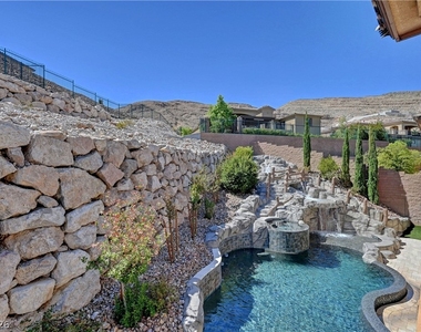 89 Olympia Chase Drive - Photo Thumbnail 60