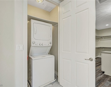 89 Olympia Chase Drive - Photo Thumbnail 45