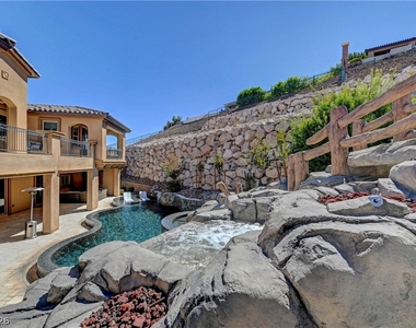 89 Olympia Chase Drive - Photo Thumbnail 53